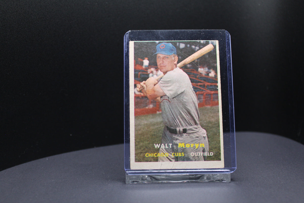 1957 Topps Walt Moryn #16